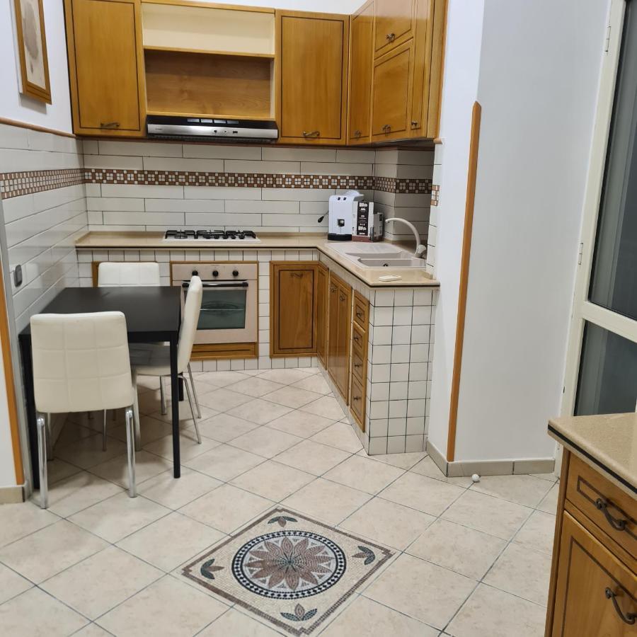 Апартаменты Casa Mia Al Plebiscito Неаполь Экстерьер фото