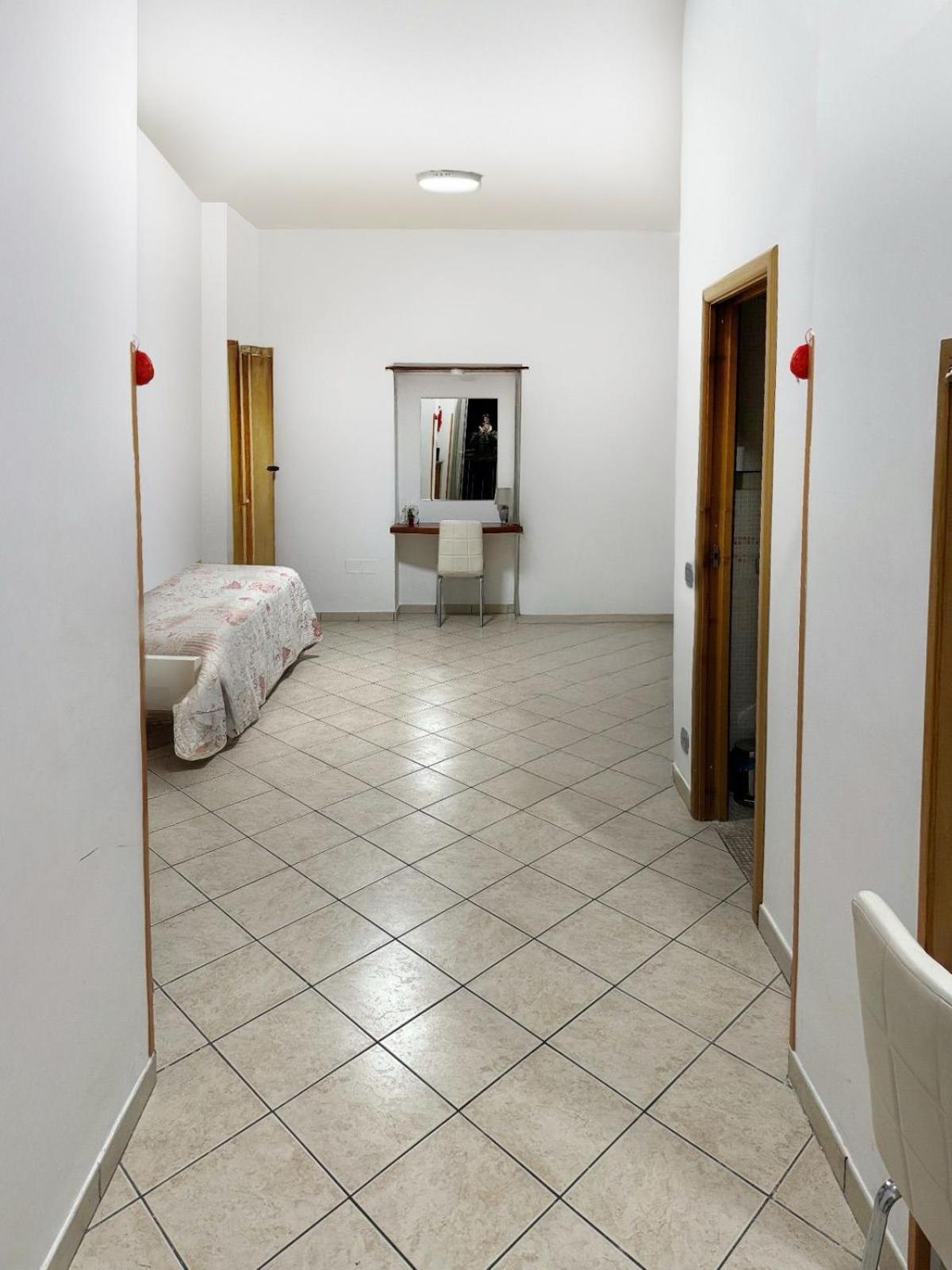Апартаменты Casa Mia Al Plebiscito Неаполь Экстерьер фото